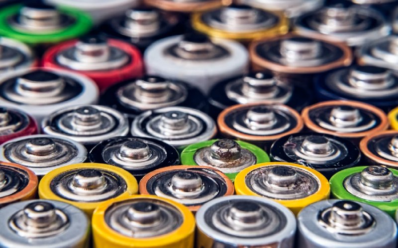 Here’s How to Give Your Dead LithiumIon Battery a Kickstart